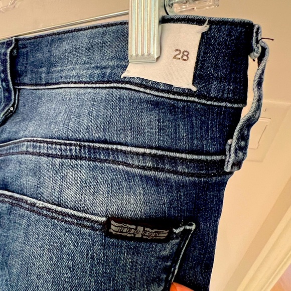 Hudson Jean's Medium Wash Midrise Nico super Skinny - Picture 7 of 9